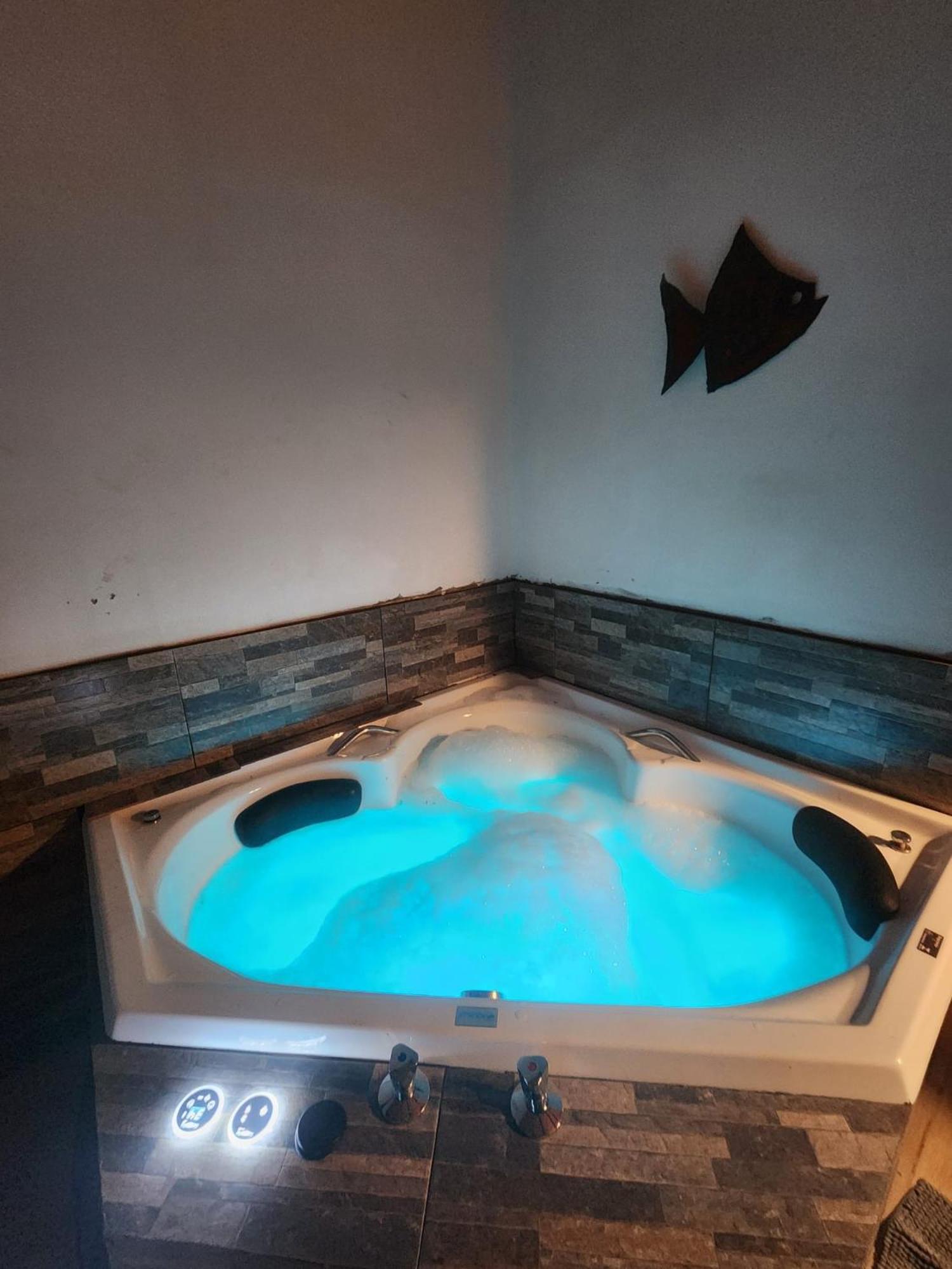 Сasa de vacaciones Lobos Del Bosque Con Jacuzzi